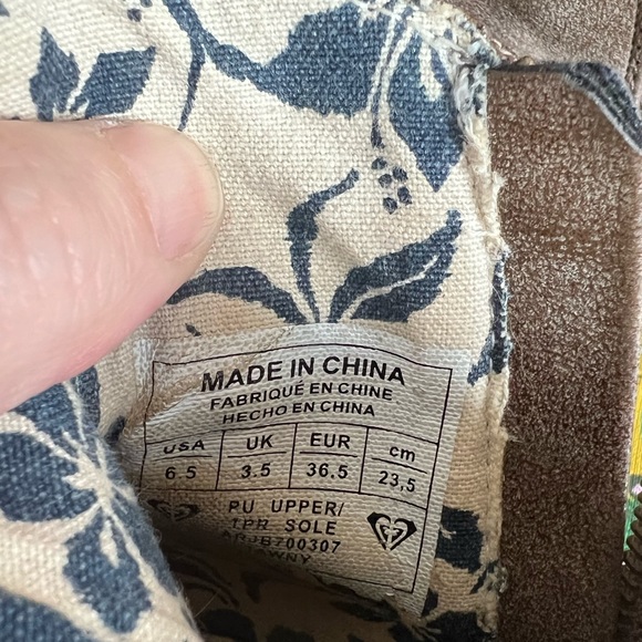 Roxy Tawny buckle styling with braided detail 2 inch Heel Ankle Boots
Size 6.5 - Picture 10 of 10